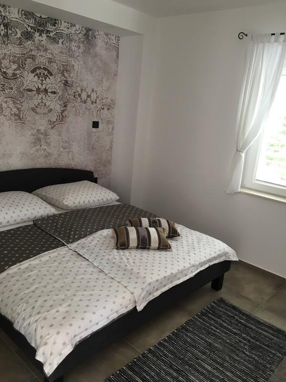 Salt & Sand Villa Kornić Extérieur photo