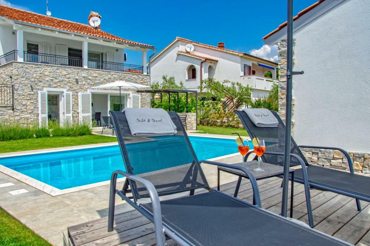 Salt & Sand Villa Kornić Extérieur photo
