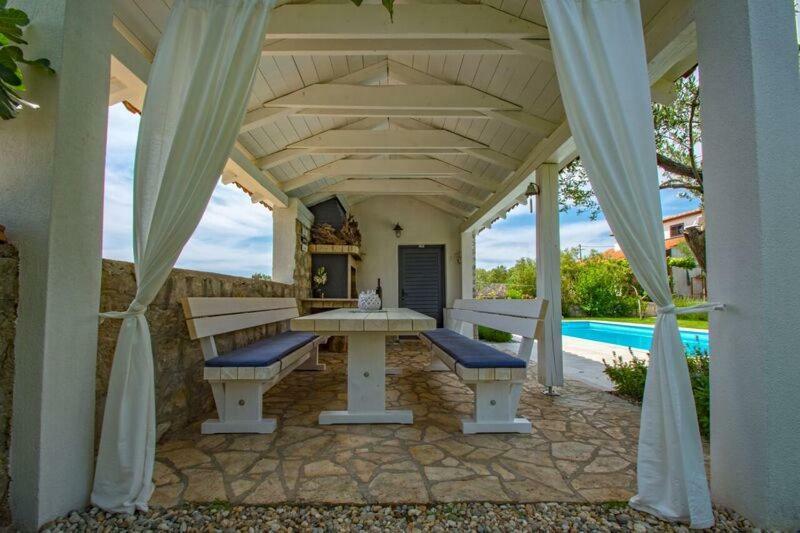 Salt & Sand Villa Kornić Extérieur photo