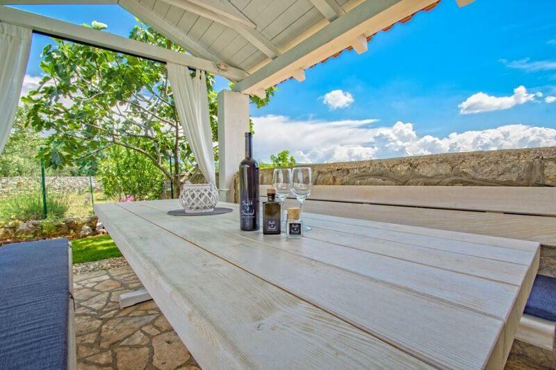 Salt & Sand Villa Kornić Extérieur photo